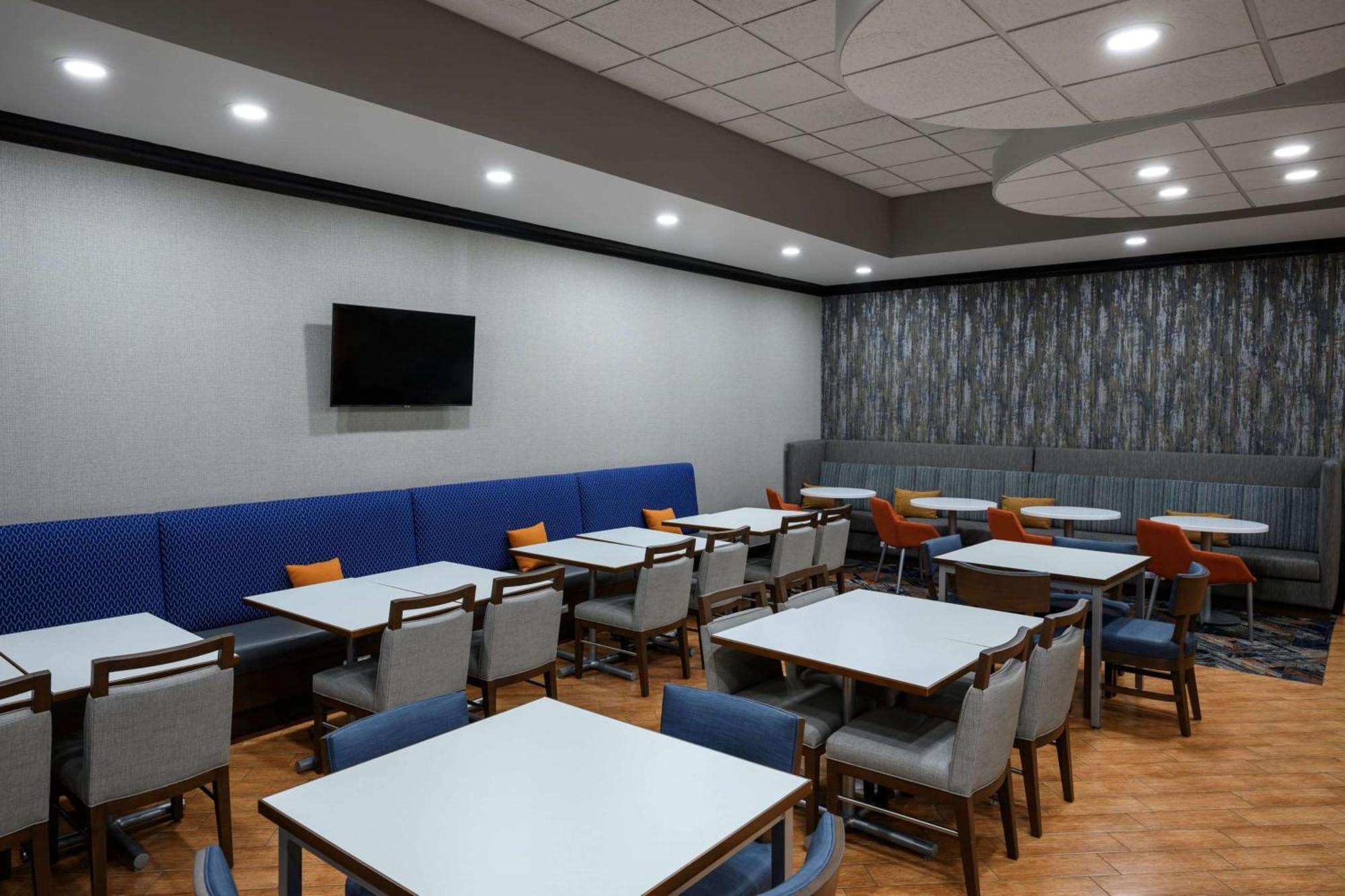 Hampton Inn Evansville Airport Kültér fotó
