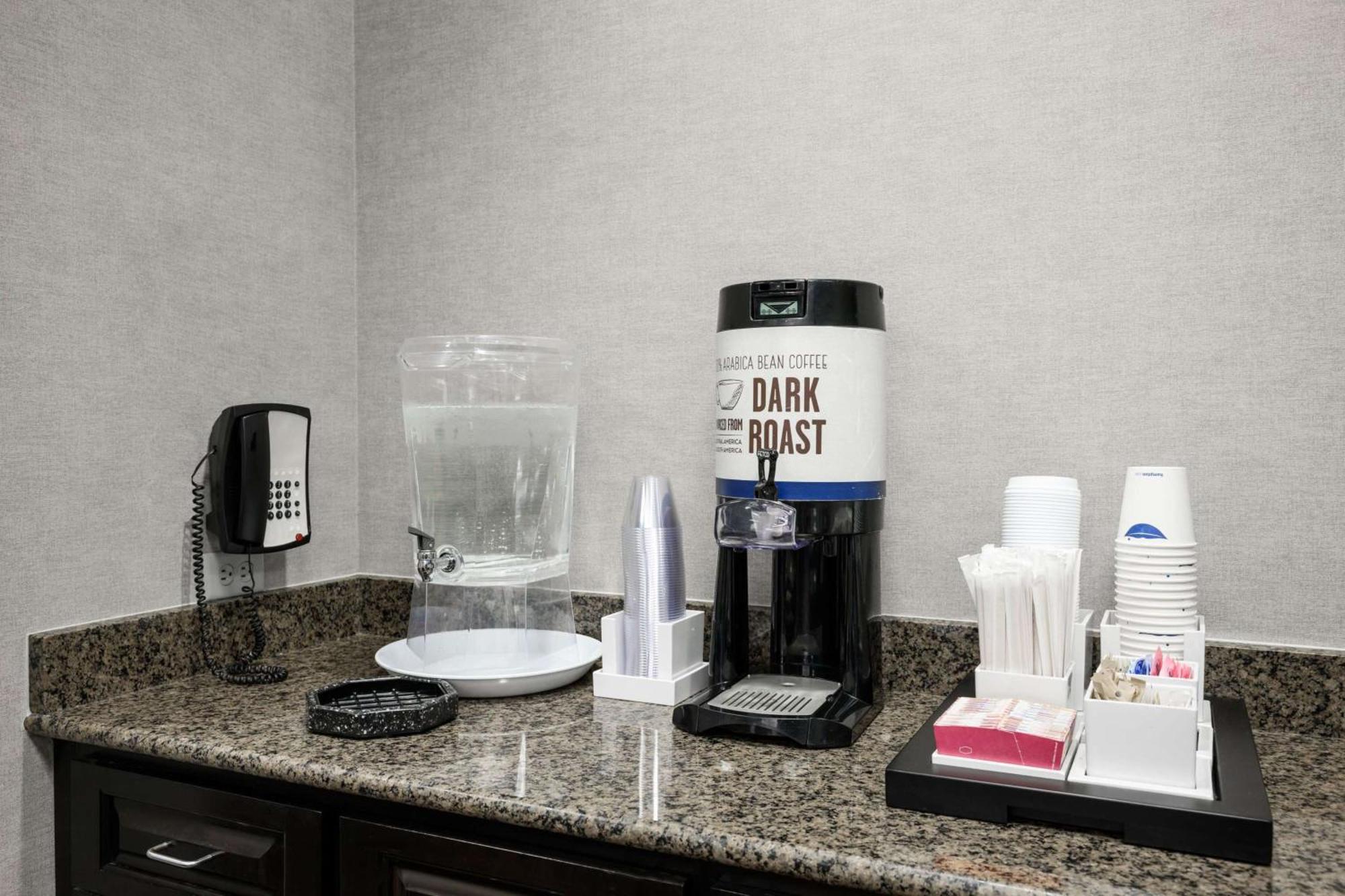 Hampton Inn Evansville Airport Kültér fotó